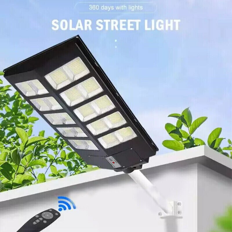 2000W LED Super Bright Outdoor Remote Control Solar Street Light